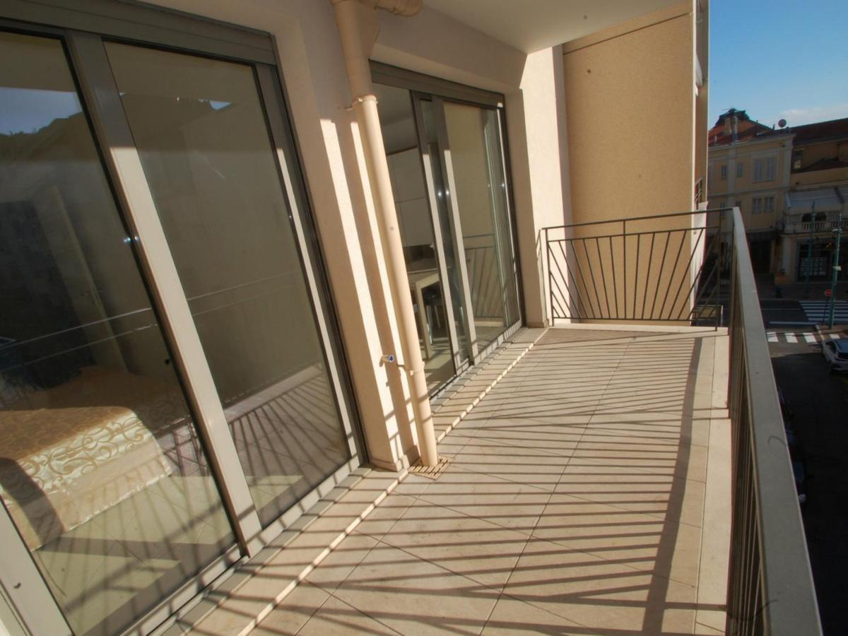 Charmant 2P Moderne Avec Terrasse, Parking Prive, En Plein Centre De Menton, A 2 Pas De La Mer - Fr-1-196-200 Zewnętrze zdjęcie